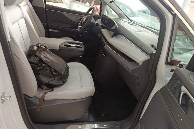 Used Buick GL8 2025 Lu Zun Deluxe Edition
