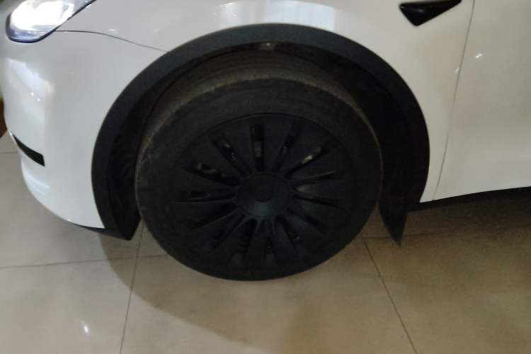 Used Tesla Model Y 2023 Rear-Wheel-Drive Version
