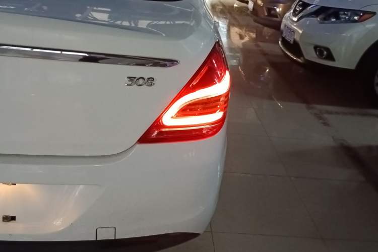 Used Peugeot 308 2013 1.6L Automatic Fashion Model