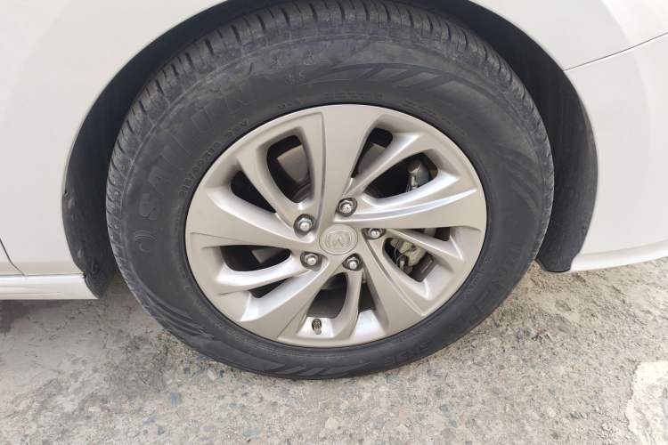 Used Changan Raeton CC 2018 1.5T Automatic Elegant Starry Edition China V Standard