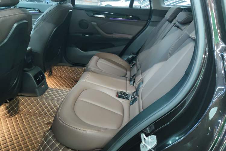 Used BMW X1 2020 sDrive25Li Leading Model
