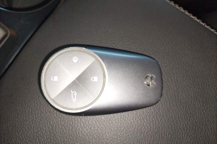 Used Nio ES8 2020 450 km Range 7-Seater Version