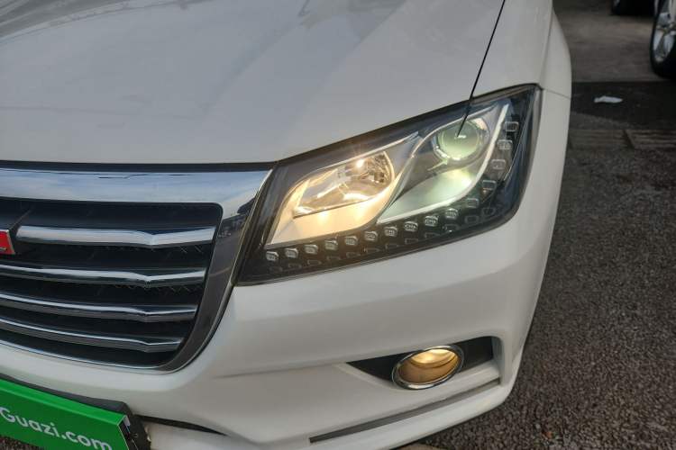 Used Haval H2 2017 Red-Label 1.5T Automatic Two-Wheel Drive Luxury Model