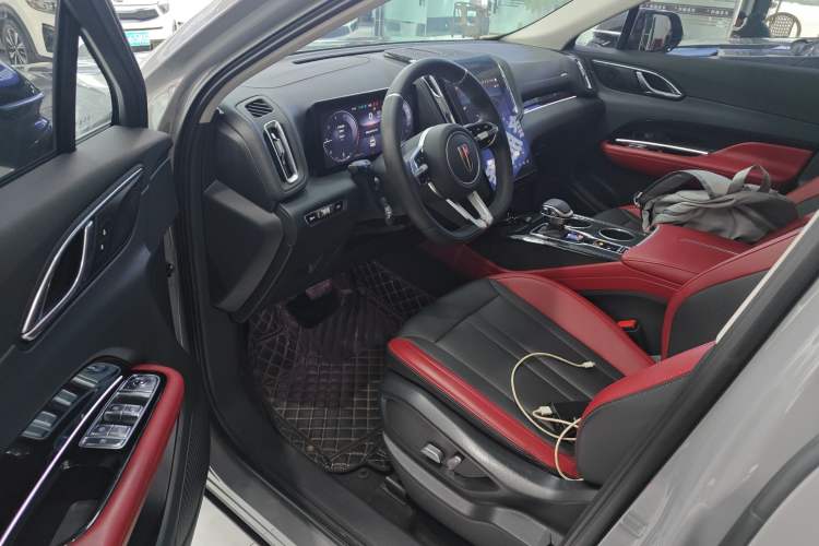 Used Hongqi HS3 2023 1.5T Two-Wheel Drive Shanwei Edition
