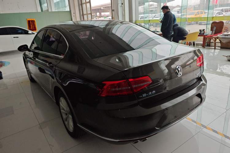 Used Volkswagen Magotan 2018 330TSI DSG Advanced Model
