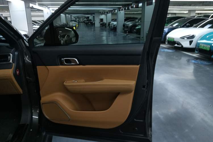 Used Li Auto ONE 2021 Extended-Range 6-Seater Version
