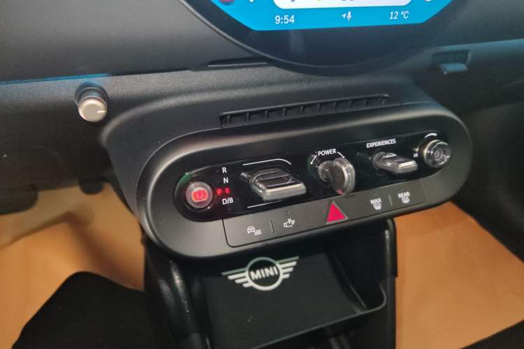 Used MINI Electric MINI COOPER 2025 456km COOPER E Classic Style