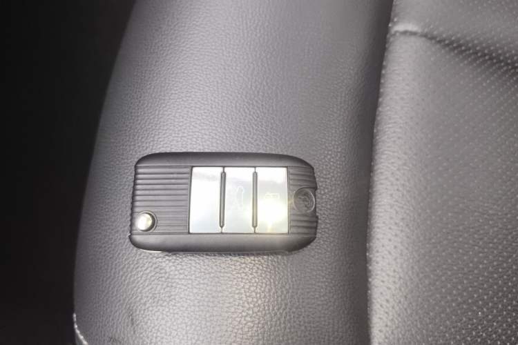 Used Roewe RX5 2019 20T Two-Wheel Drive Automatic Ali Smart Connectivity Platinum Edition
