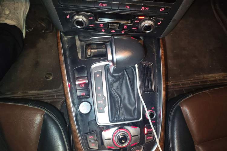 Used Audi Q5 2016 40 TFSI Comfort Model
