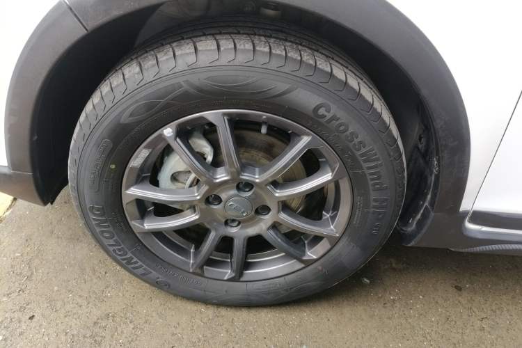 Used Geely Auto Vision X3 2021 PRO 1.5L CVT Deluxe Model
