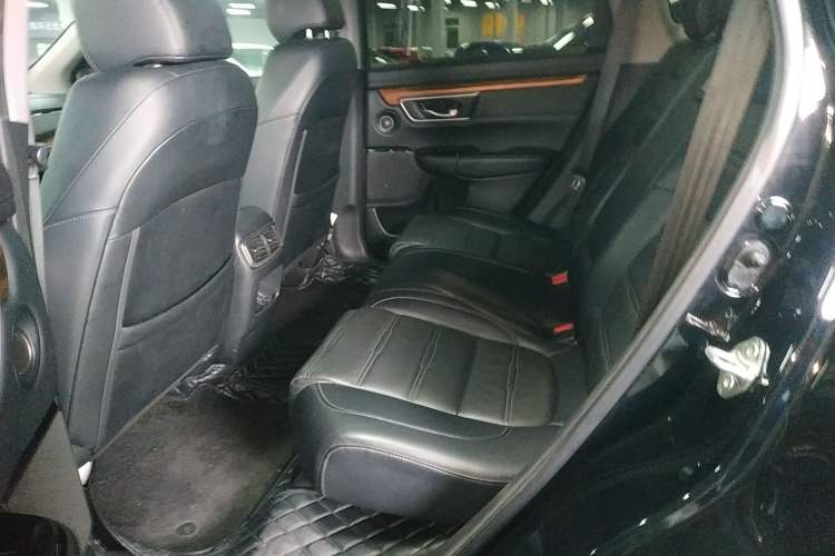 Used Honda CR-V 2021 240TURBO CVT 2WD Fashion Edition
