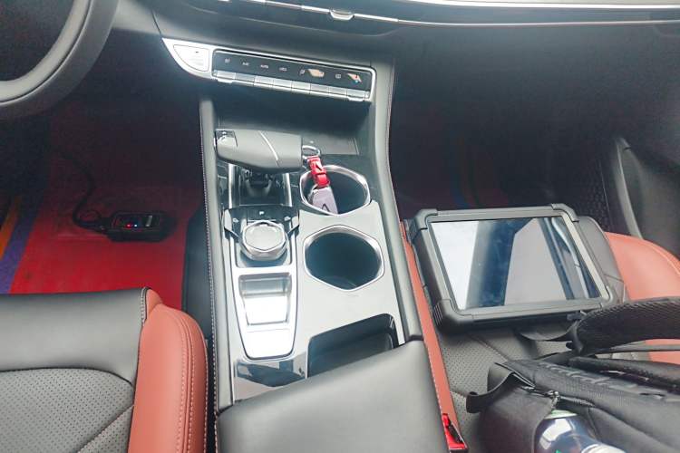 Used Changan Eado 2022 PLUS Blue Whale NE 1.4T GDI DCT Prestige Edition
