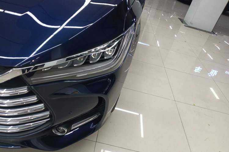 Used BYD Song MAX New Energy 2019 DM 1.5T Smart Connect Zhiyao Model 6 Seats China VI Standard
