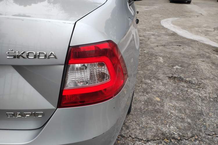 TDK.VehicleDetails.img