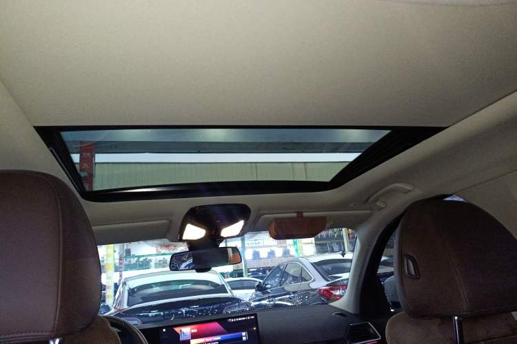 Used BMW i3 2022 eDrive 35 L
