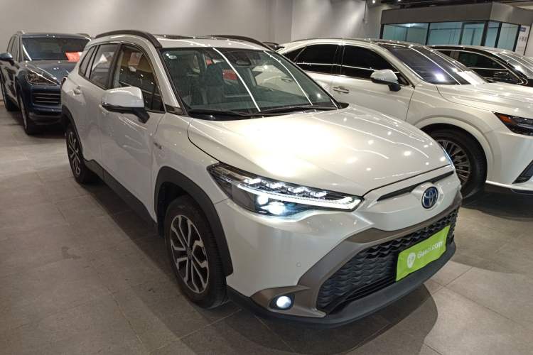 Used Toyota FRONTLANDER 2023 2.0L Smart Electric Hybrid Dual-Engine Deluxe Version
