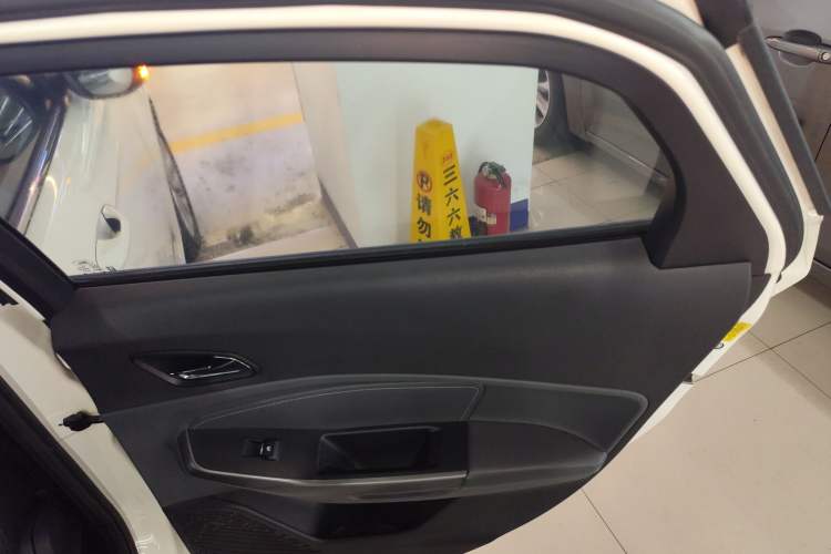 Used Ford Escort 2015 1.5L Automatic Fashion Model
