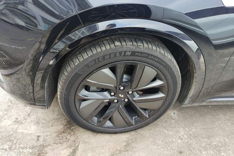 Used Li Auto L8 2024 Max
