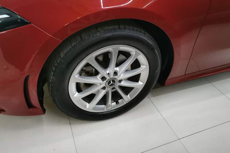 Used Mercedes-Benz A-Class 2021 A 200 L Sport Sedan Fashion Model
