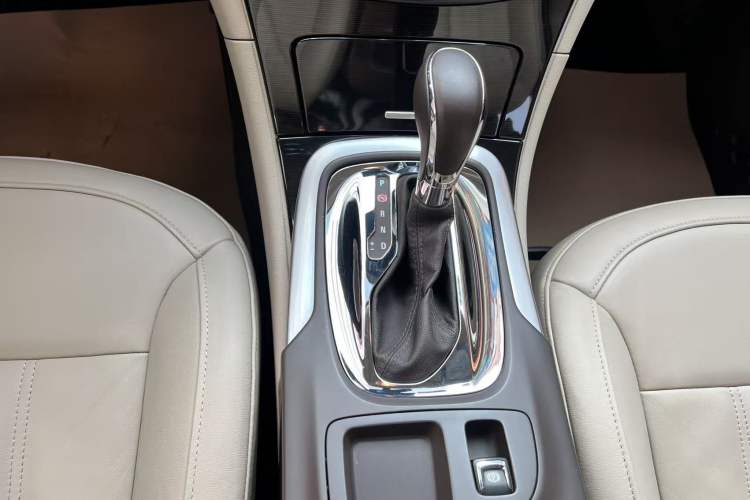 Used Buick Regal 2015 2.0L Elite Fashion Edition
