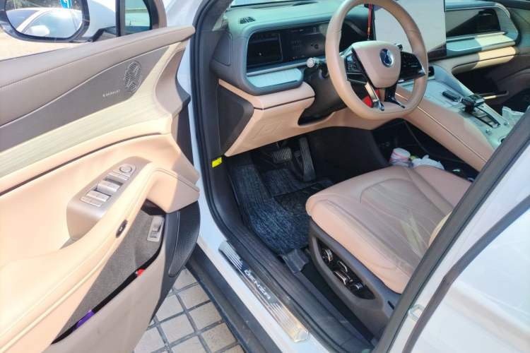 Used Denza N7 2023 Long-Range Performance Edition
