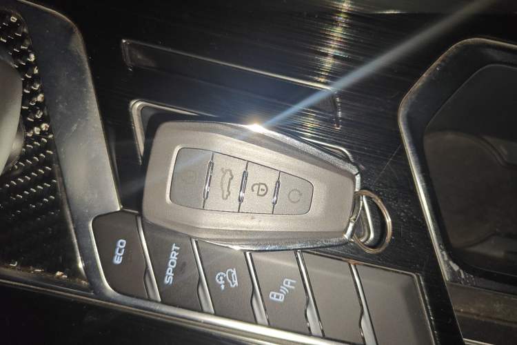 Used Geely Auto Coolray 2019 260T DCT Knight China VI Standard
