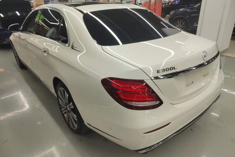 Used Mercedes-Benz E-Class 2016 E 300 L Luxury Model
