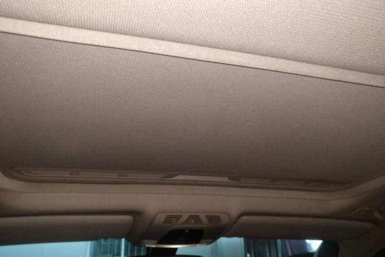 Used BMW 3 Series 2016 320Li Ambition Model
