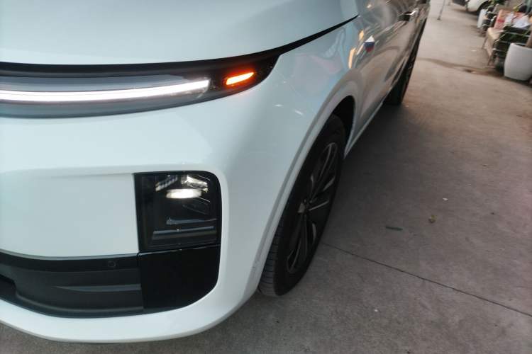 Used Li Auto L6 2025 Pro Smart Refresh Edition
