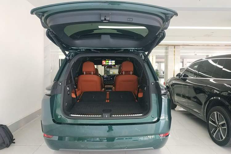 Used Li Auto L9 2022 Max model