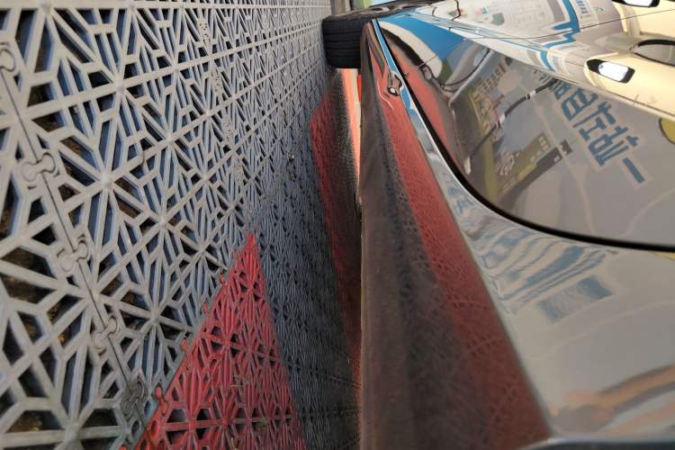 Used Geely Auto Emgrand 2022 4th Generation 1.5L CVT Flagship Model
