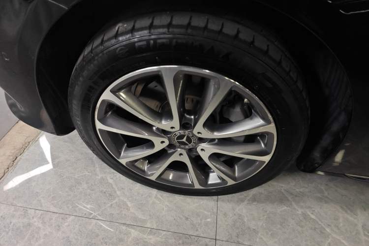 Used Mercedes-Benz E-Class 2020 Facelift E 260 L
