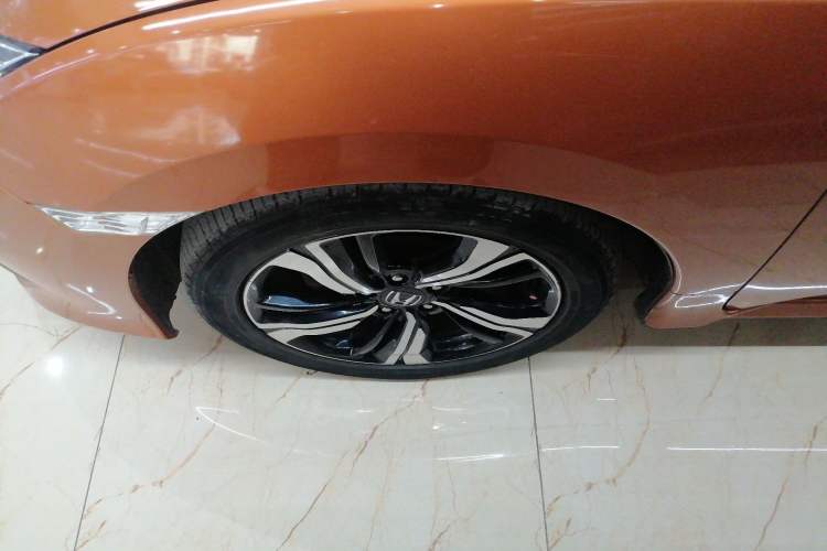 Used Honda Civic 2016 220TURBO CVT Prestige Edition
