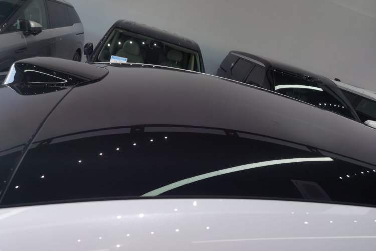 Used Hima Luxeed R7 2024 All-Electric 736 km Ultra
