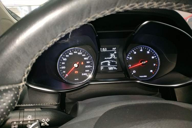 Used MG 6 2017 20T Automatic Luxury Smart Connect Version China V Standard
