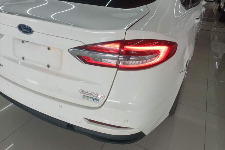 Used Ford Mondeo 2018 EcoBoost 180 Smart Control Fashion Model China V Standard
