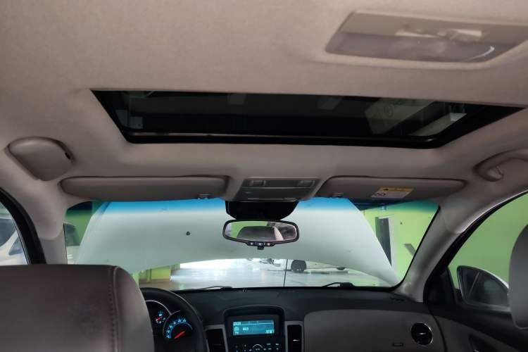 Used Chevrolet Cruze 2013 1.8L SE AT
