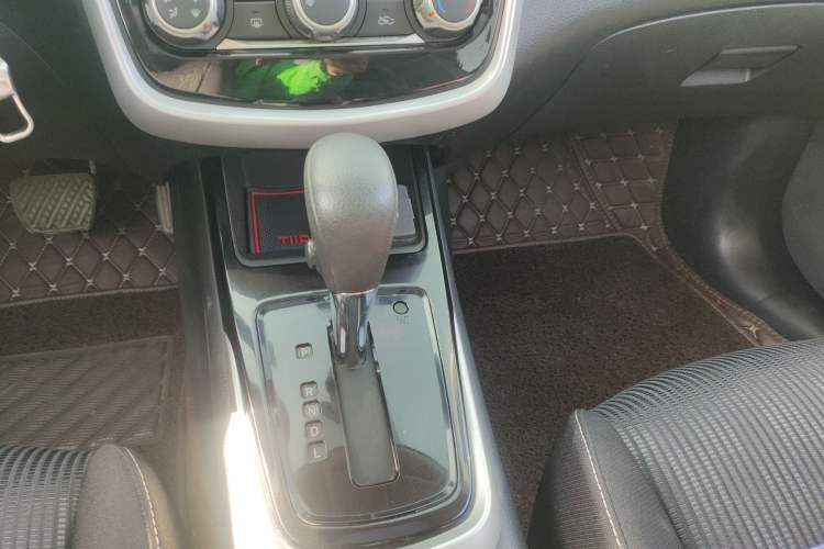 Used Nissan Tiida 2019 1.6L CVT Cool Edition China VI Standard
