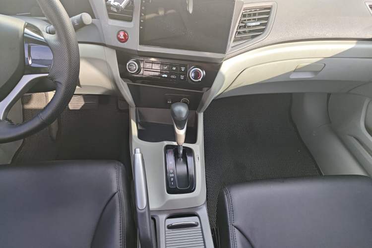 Used Honda Civic 2013 10th Anniversary 1.8L Automatic Comfort Version
