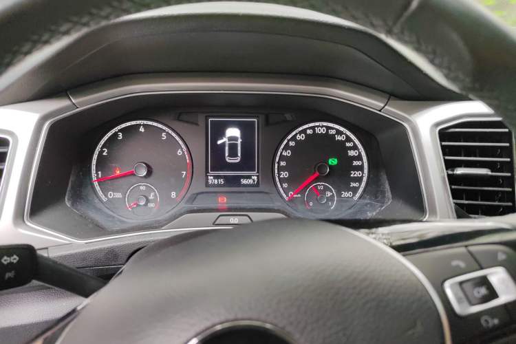 Used Volkswagen T-ROC 2018 280TSI DSG Two-Wheel Drive Advanced Version China V Emission Standard
