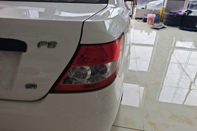 Used BYD F3 2012 Energy-Saving Edition 1.5L Manual Comfort Model
