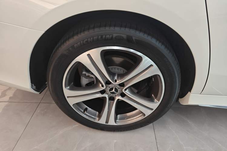 Used Mercedes-Benz E-Class 2018 E 200 L Sport Edition
