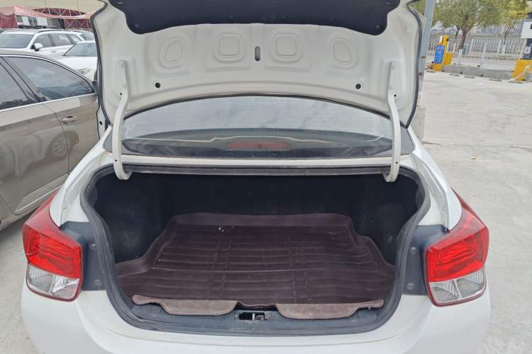 Used Hyundai Verna 2017 1.4L Automatic YueXiang Edition China V-standard