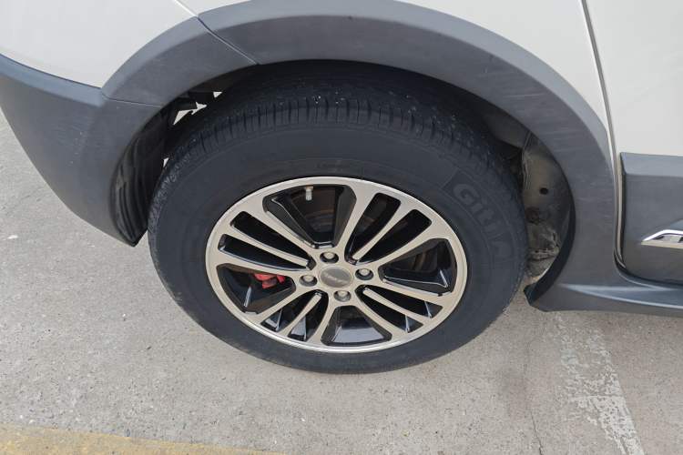 Used Haval H1 2016 Blue Label 1.5L AMT Luxury Model
