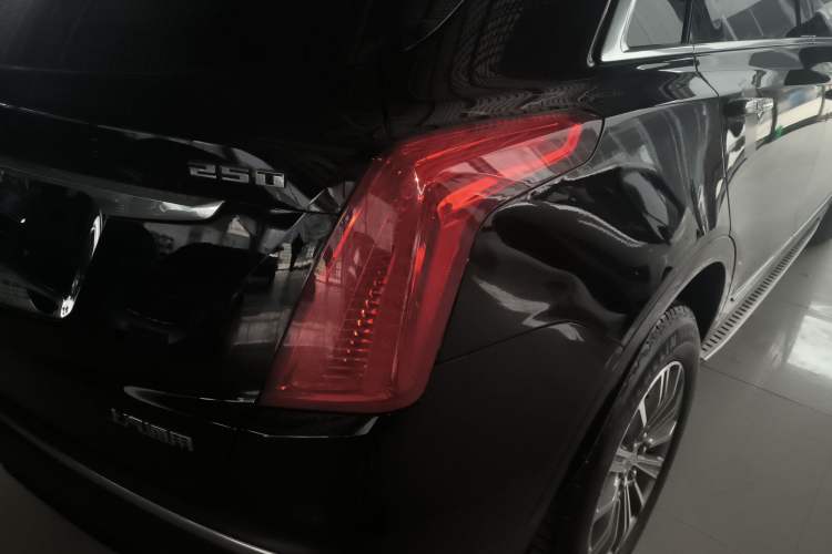 Used Cadillac XT5 2016 25T Luxury Model