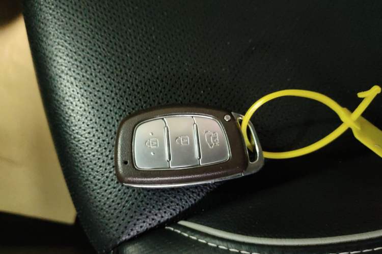 Used Hyundai ix25 2017 1.6L Automatic Smart Version
