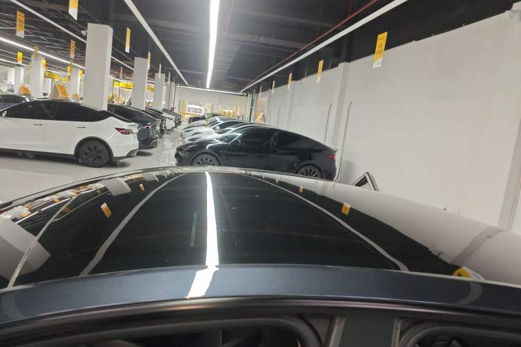 Used Tesla Model Y 2024 Rear-Wheel-Drive Version
