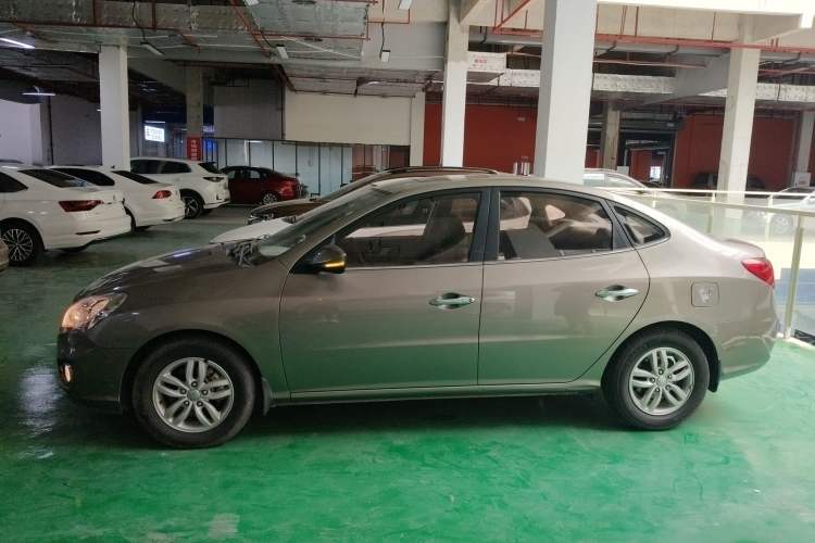 Used Hyundai Celesta 2011 1.6L automatic luxury version
