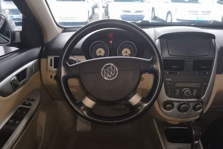 Used Buick Excelle 2013 1.5L Automatic Classic Model
