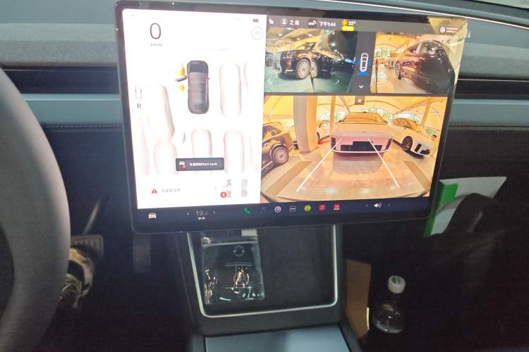 Used Tesla Model Y 2025 Updated Version Long-Range All-Wheel Drive
